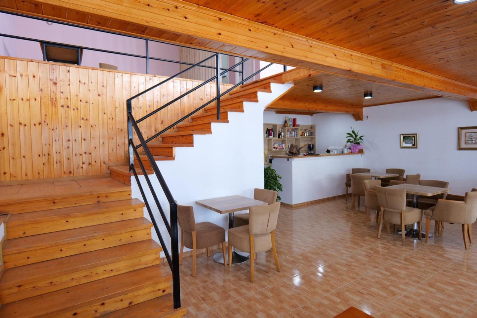 Hotel Eden Sarandë 外观 照片