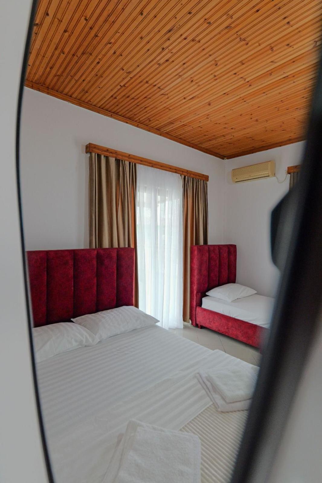 Hotel Eden Sarandë 外观 照片