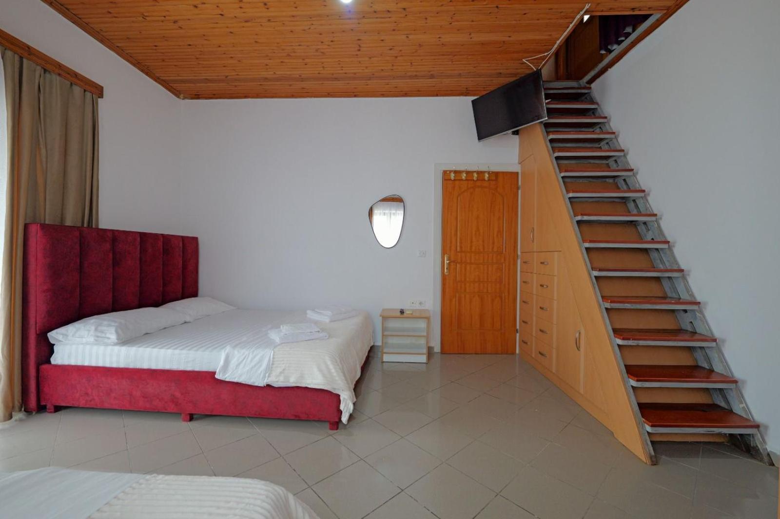 Hotel Eden Sarandë 外观 照片