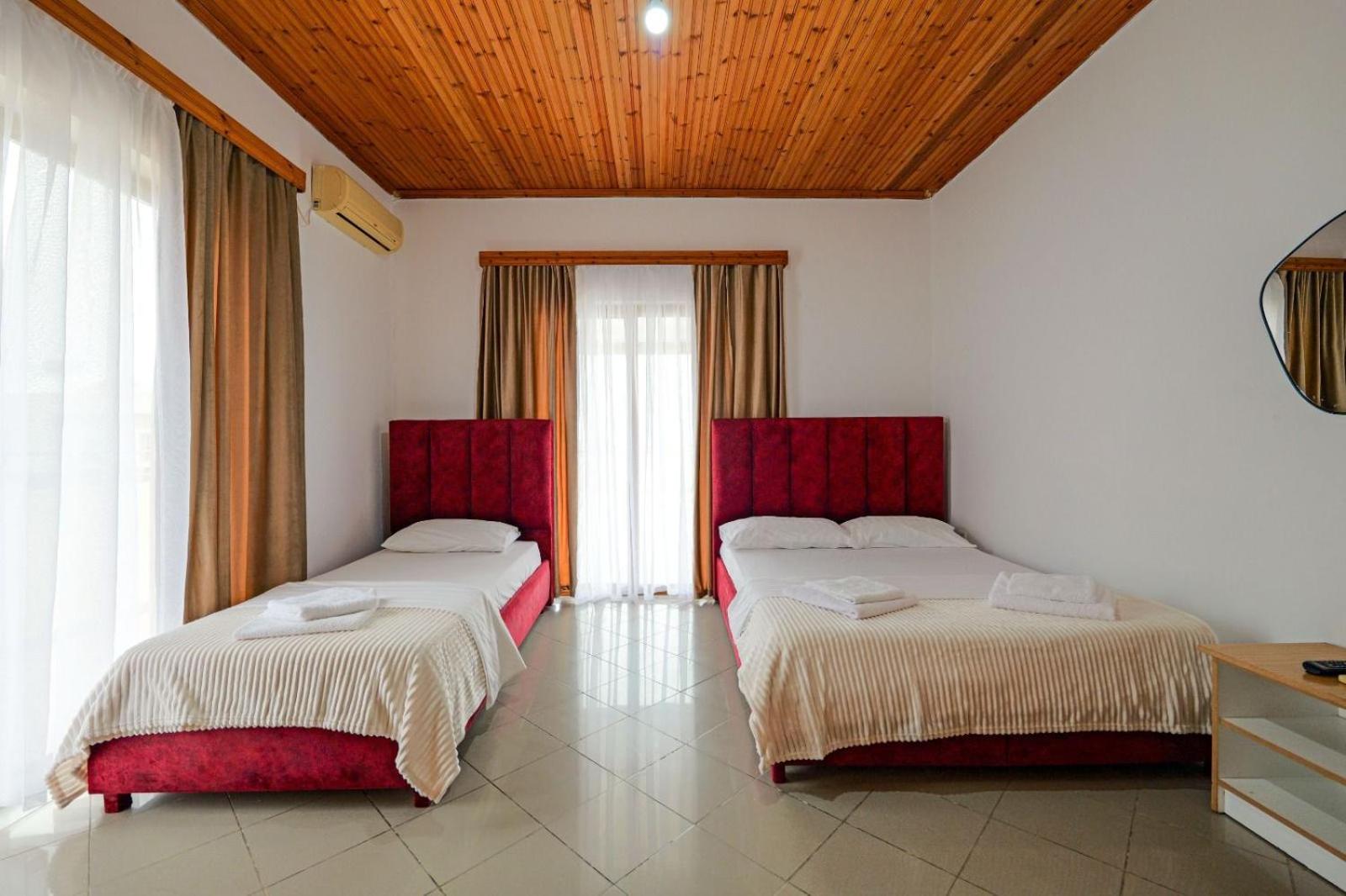 Hotel Eden Sarandë 外观 照片