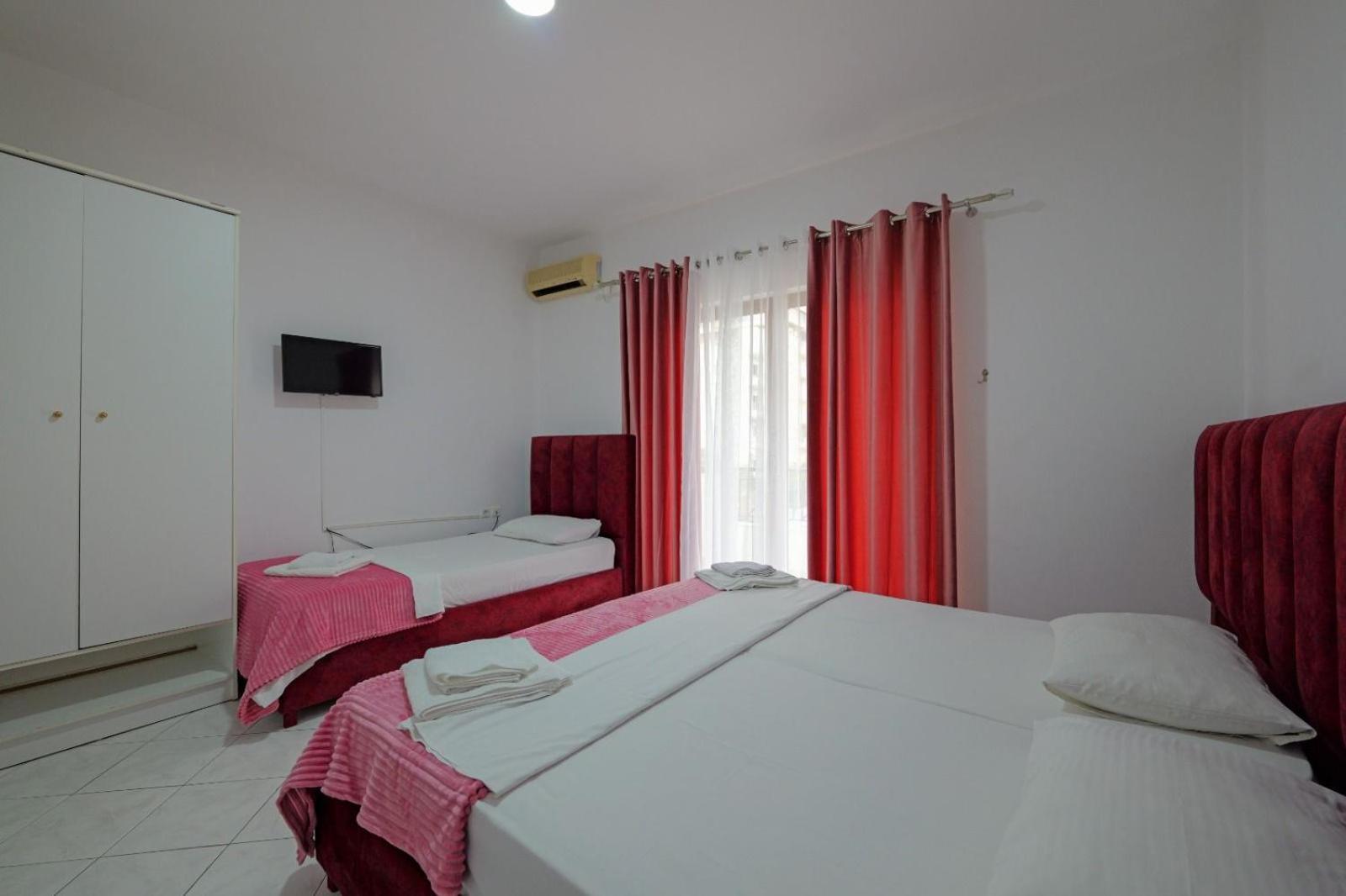 Hotel Eden Sarandë 外观 照片