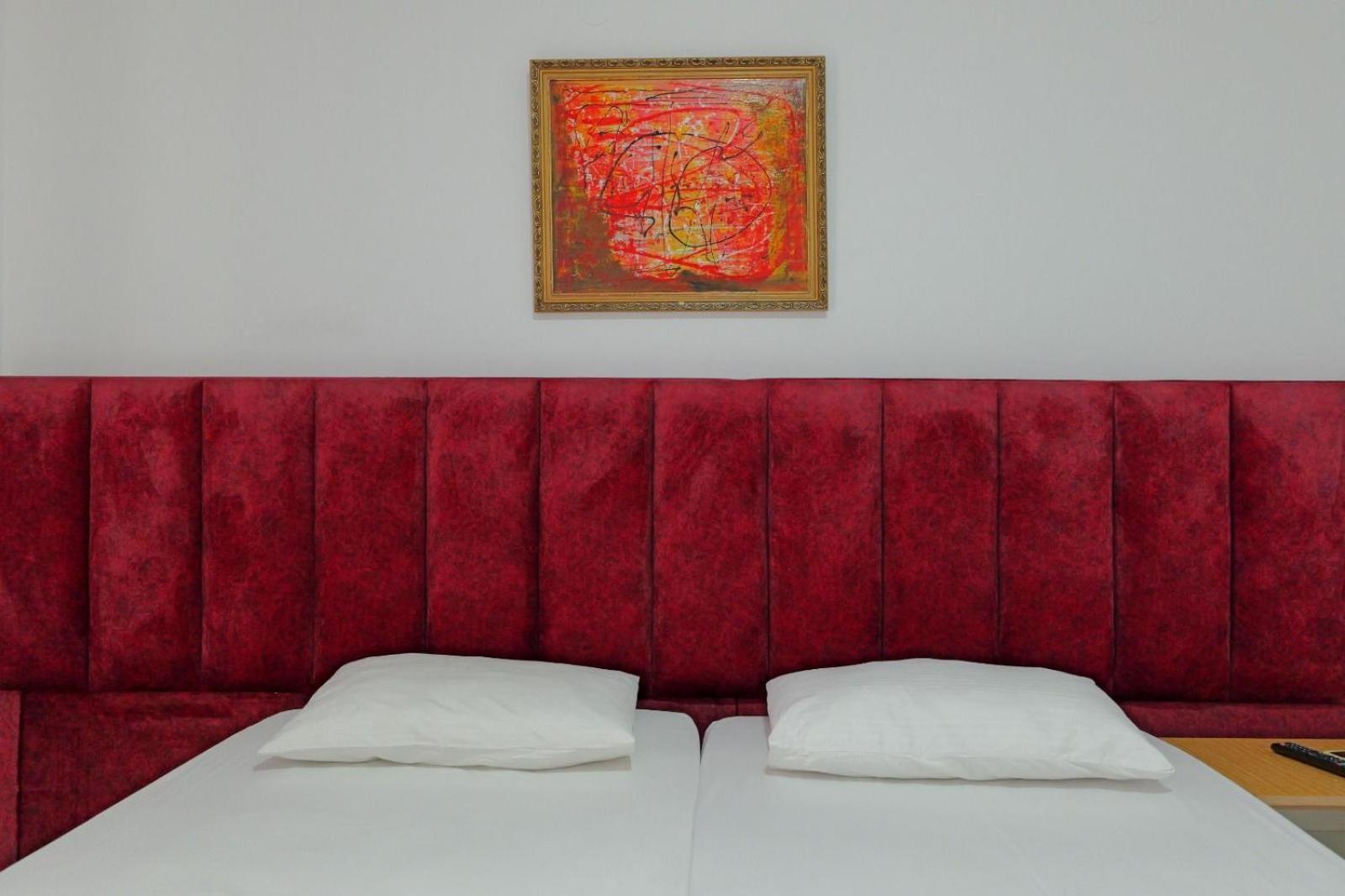 Hotel Eden Sarandë 外观 照片