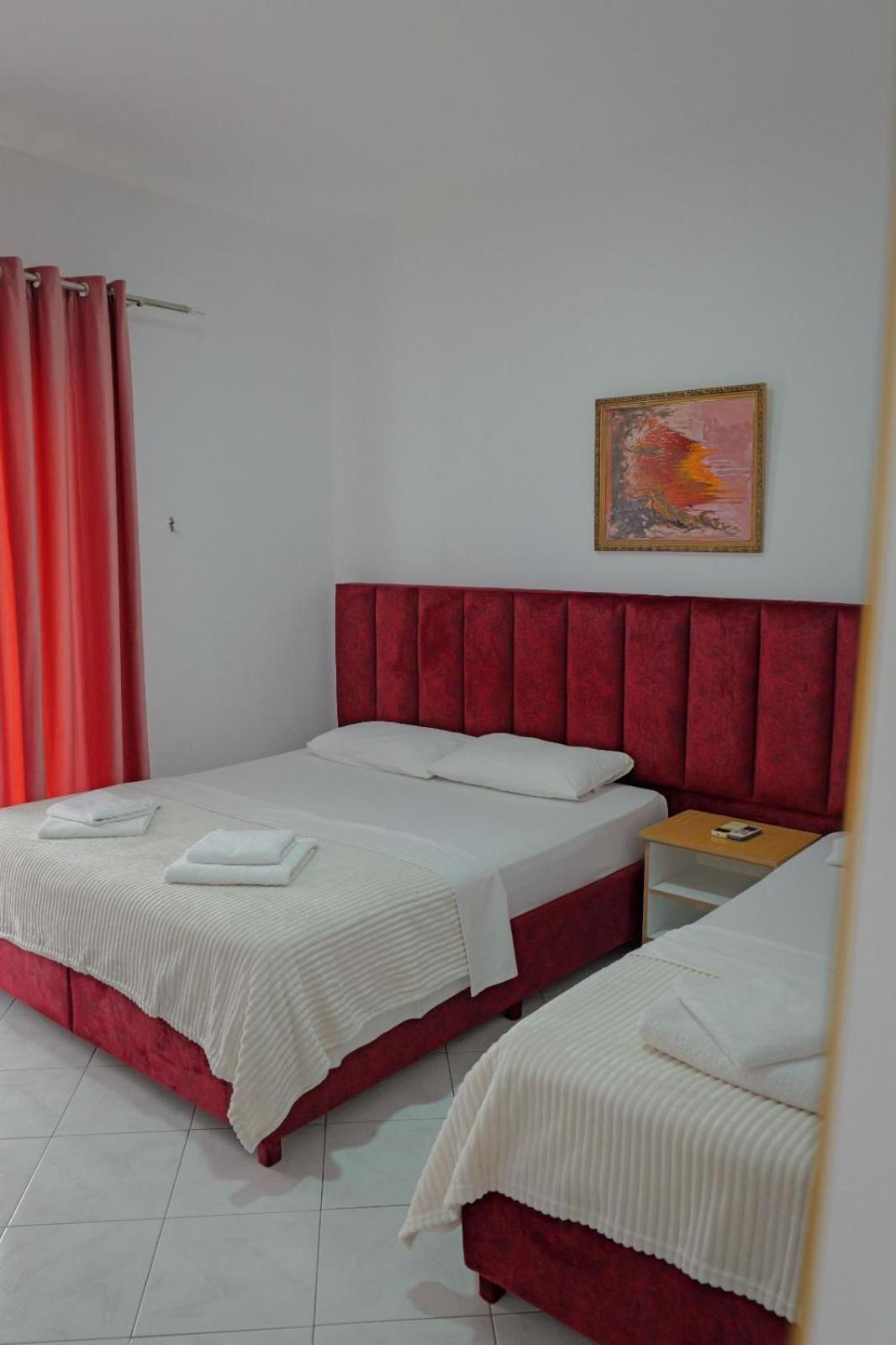 Hotel Eden Sarandë 外观 照片
