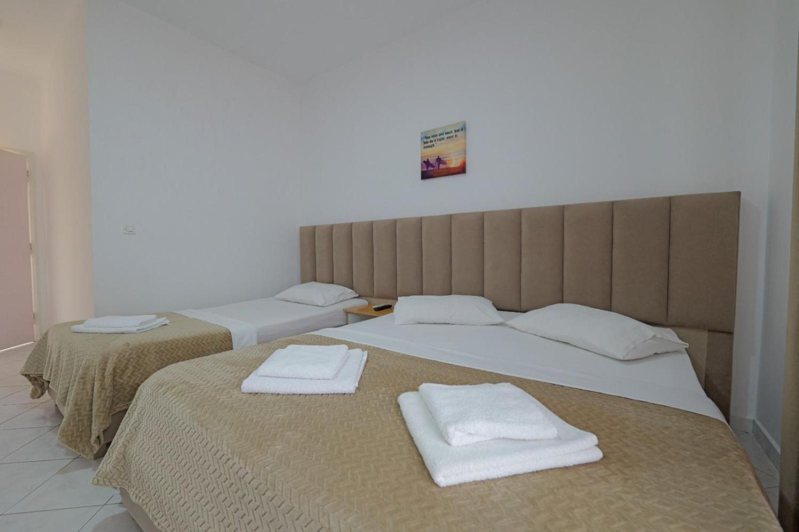 Hotel Eden Sarandë 外观 照片
