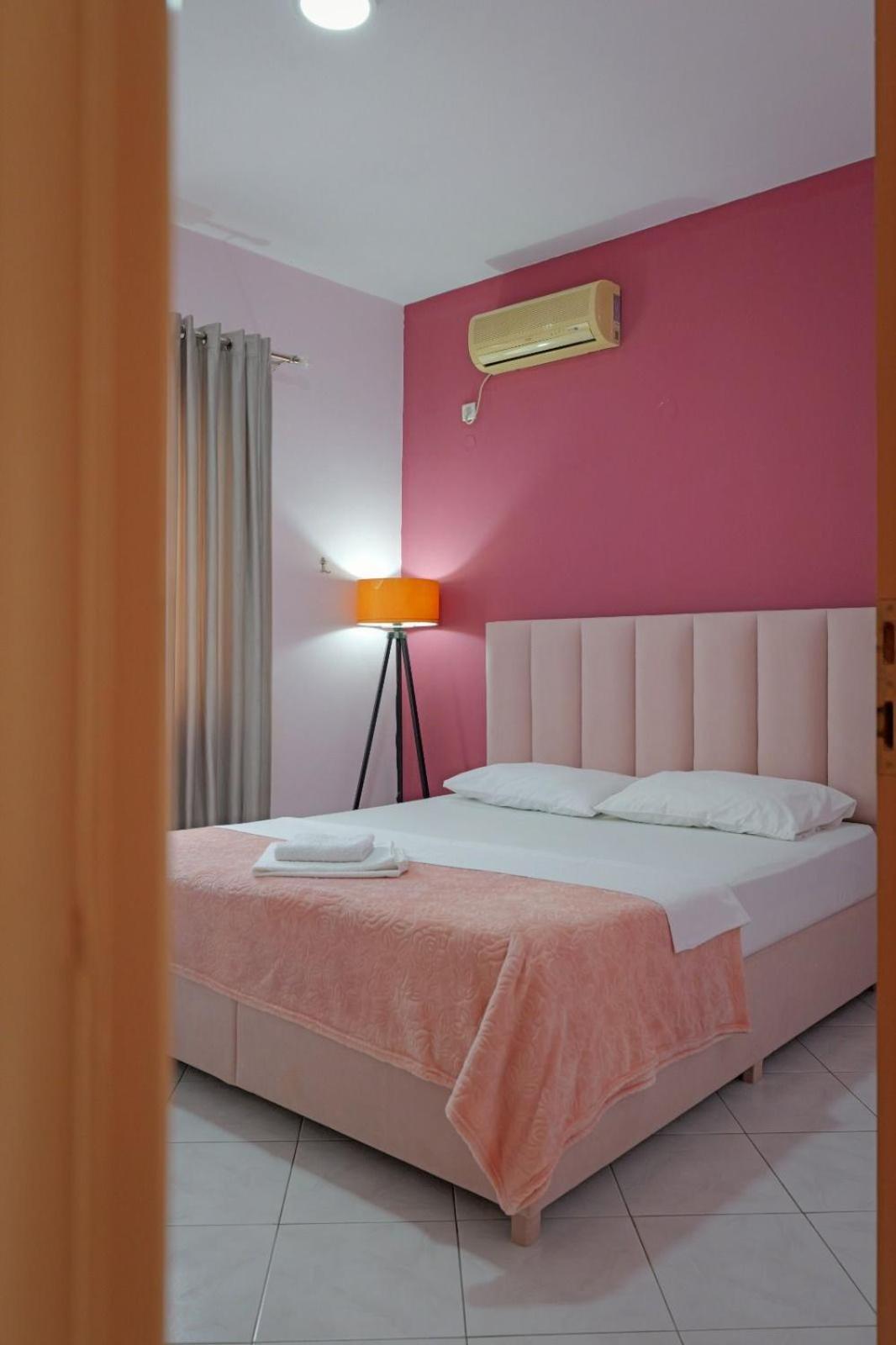 Hotel Eden Sarandë 外观 照片