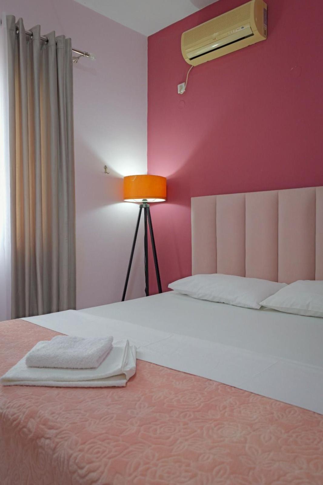 Hotel Eden Sarandë 外观 照片